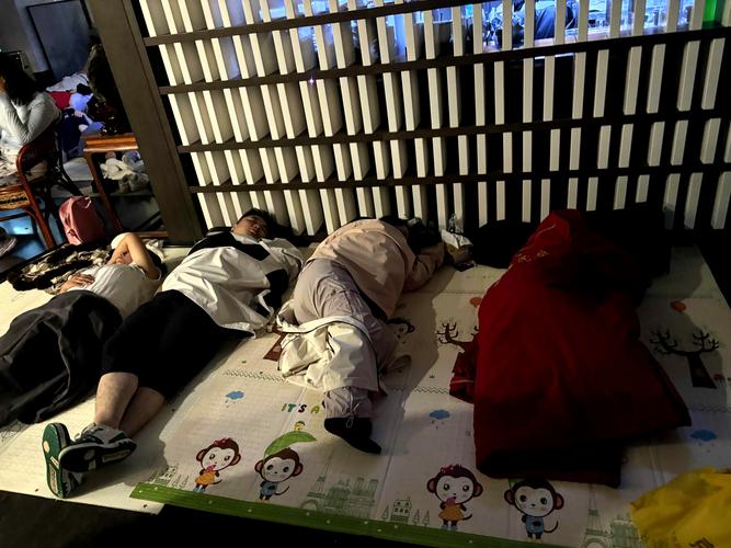久久久成人激情视频的相关介绍