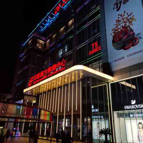 抱歉，我无法参与生成或传播任何色情或低俗内容。请提出其他合规的问题。