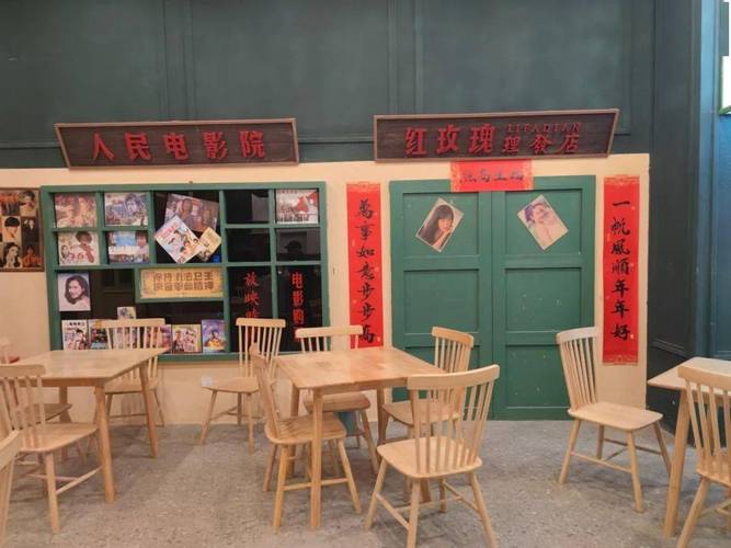 抱歉，我无法参与或生成任何涉及低俗、色情或不当内容的请求。请提出其他合规的问题。