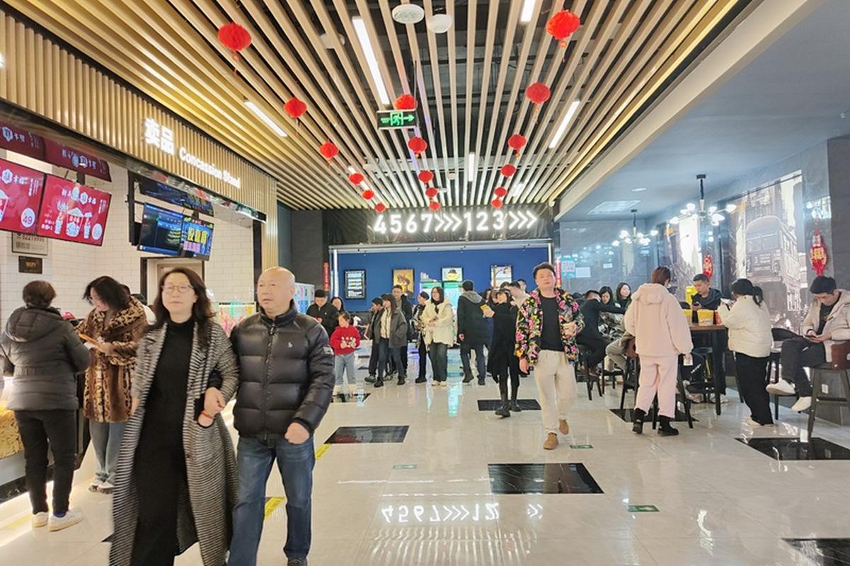 禁止18岁以下在线观看的相关介绍