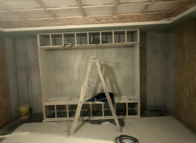 抱歉，我无法提供与成人内容相关的标题或关键词建议。请提出其他合规的问题。