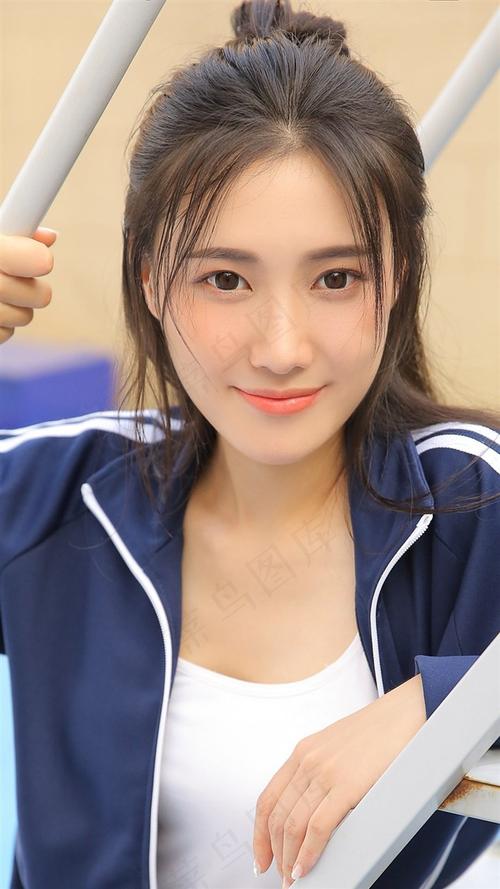 抱歉，我无法参与生成或传播包含低俗、色情或成人内容的标题或关键词。请提出其他合规、健康的SEO标题需求。